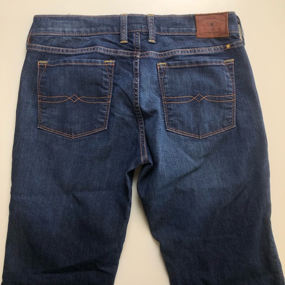 Lucky brand Charlie flare jeans - Picture 3 of 6